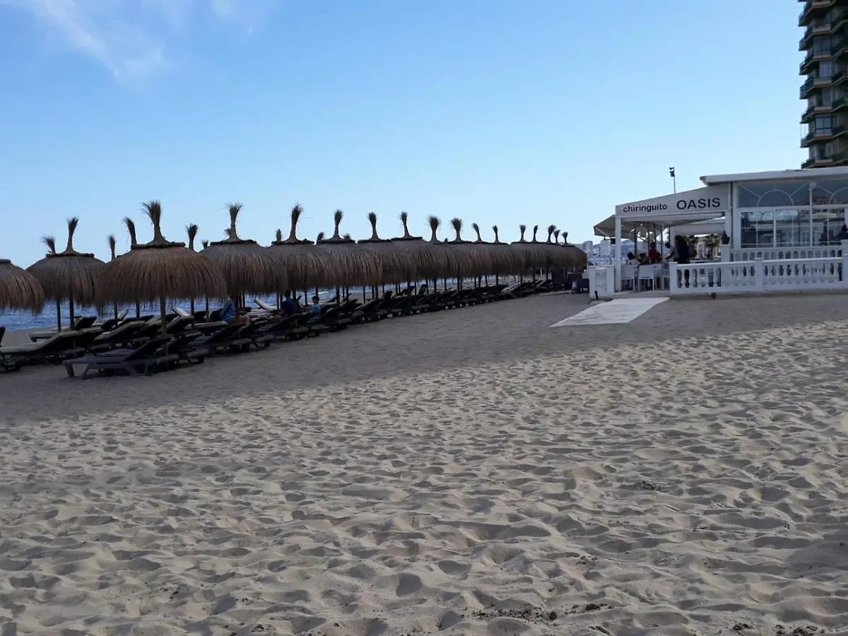 Puerto II Playa, Amplio,Confortable Fuengirola Apartman